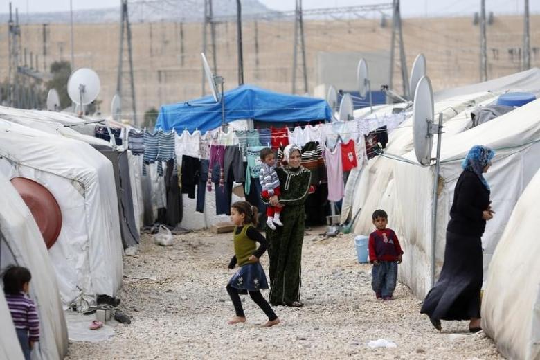 Turkey Considers Makeshift Camp for Aleppo Evacuees in Syria