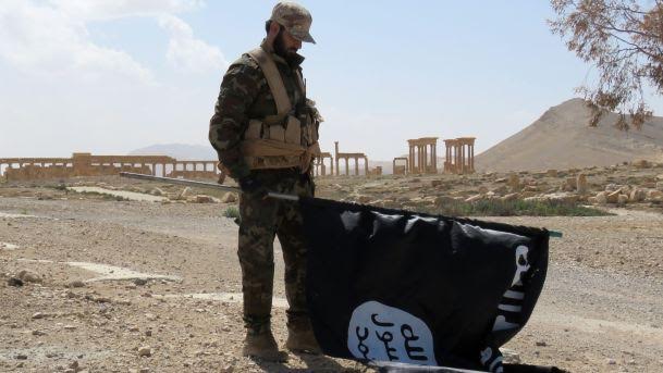 Eastern Aleppo is Dying…ISIS in Palmyra Again