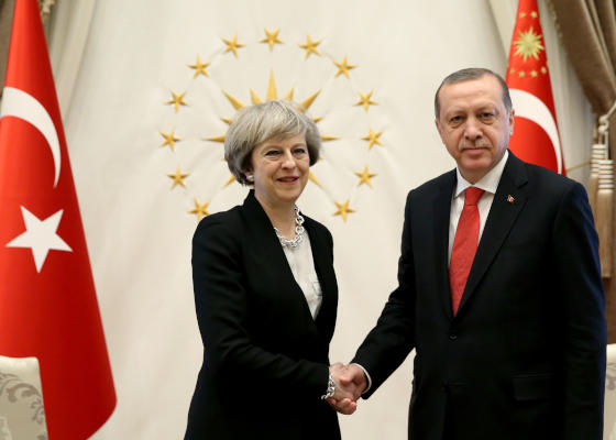 Britain’s May Signs $125 Million Defense Equipment Deal with Turkey