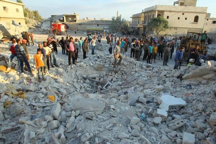 Air Strikes on Idlib Kill at Least 25