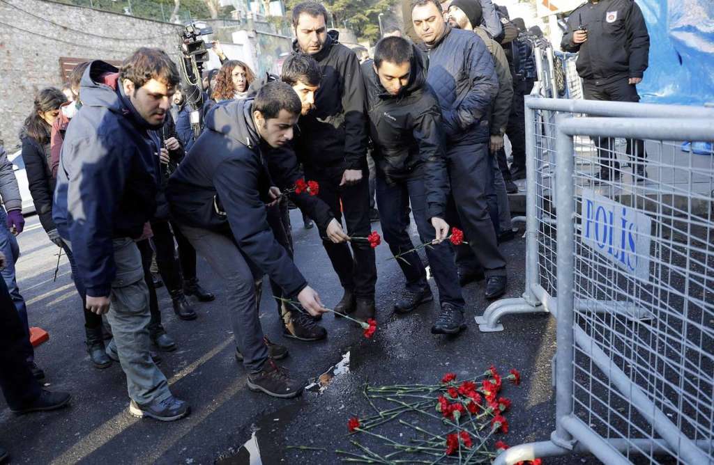 Gunman in Istanbul Attack may Have Trained in Syria as more Suspects Detained