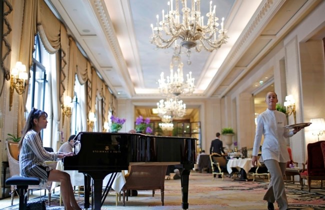 Four Seasons Hotel George V Home to Three Michelin-starred Restaurants