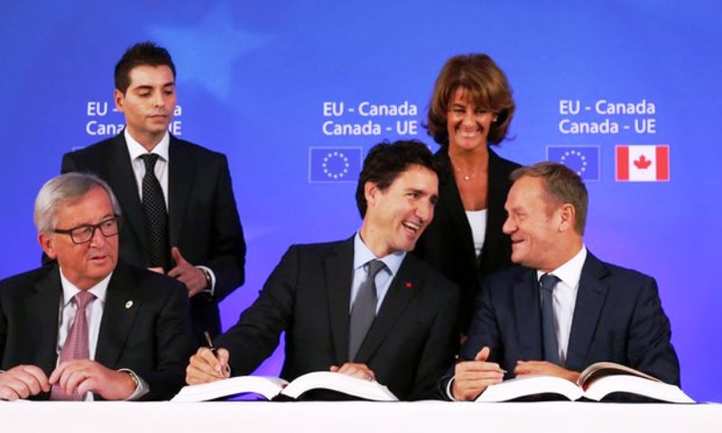 Canadian PM Urges European Union to Approve CETA