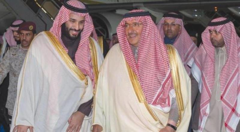 Saudi Crown Prince Receives Princes, Scholars, a Group of Citizens