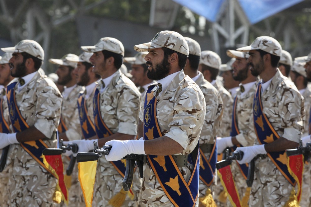 Washington Considers Designating Iran’s Revolutionary Guard a Terrorist Group