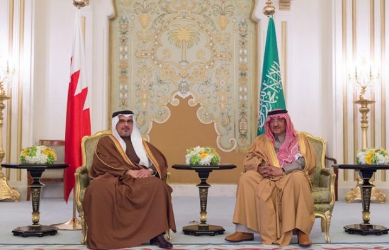 Crown Prince Discusses Bilateral Relations with Bahraini Counterpart