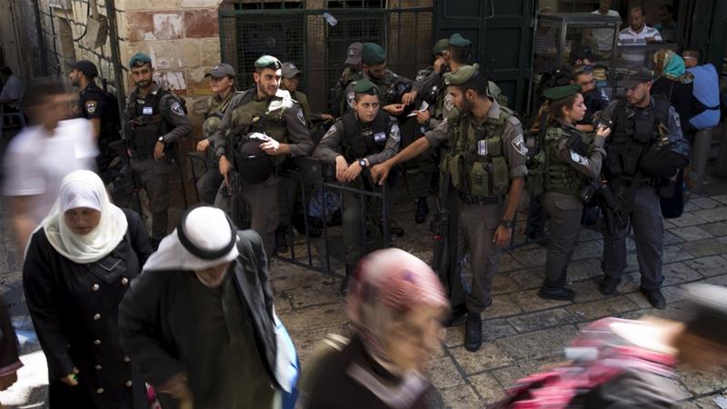 Aqsa Mosque Altercations Escalate, Israeli Forces Arrest Mosque Guards
