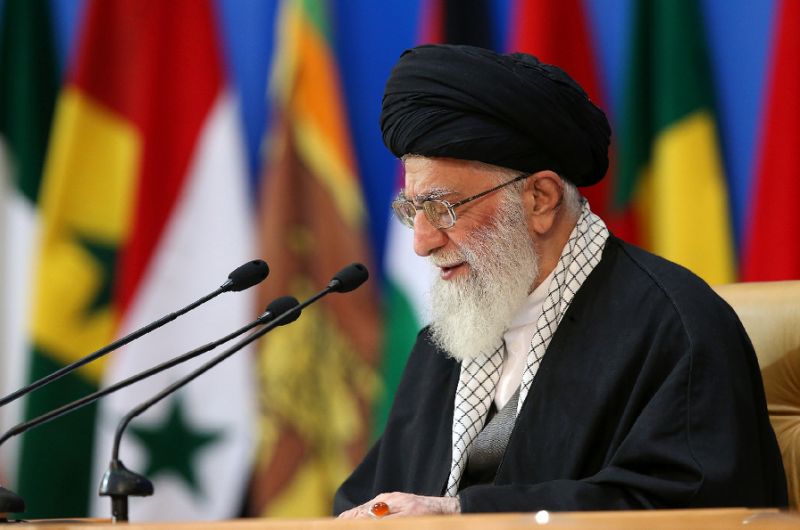 Khamenei Criticizes Rouhani’s Government: It Does Not Meet My Expectations