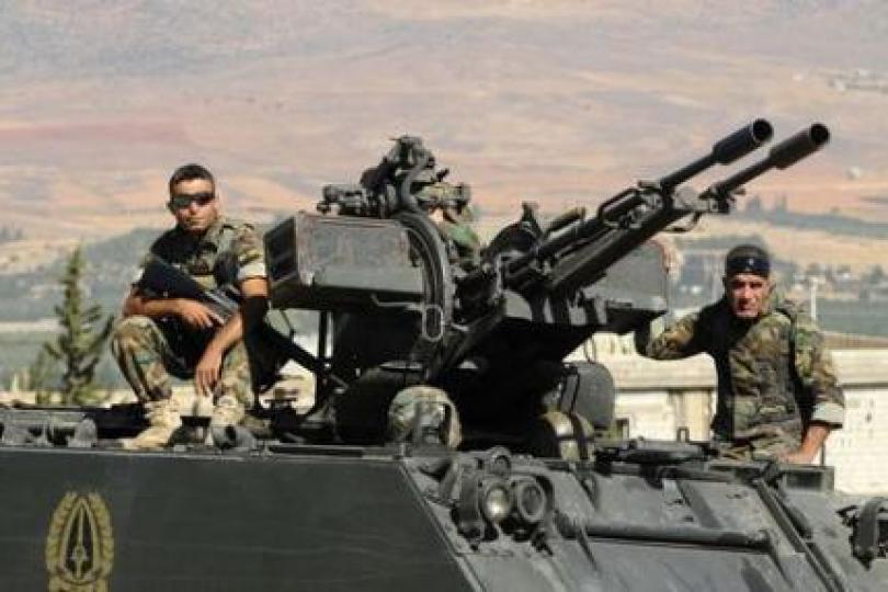 Lebanese Army Shells Militant Posts in Arsal Outskirts