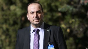 Syria's main opposition High Negotiations Committee (HNC) leader Nasr al-Hariri arrives for a meeting with United Nations Syria envoy on the first day of a new round of Syria peace talks on February 23, 2017 in Geneva. UN-brokered Syrian peace talks resume in Geneva, but hopes of a breakthrough are dim, clouded by persistent violence and deadlock over the country's political future.