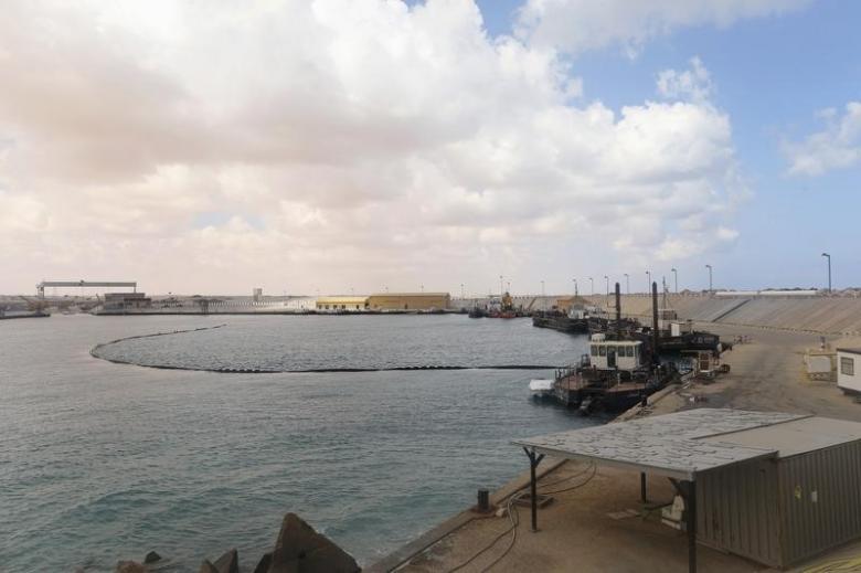 Locals Report Armed Faction Entering Major Libyan Oil Port