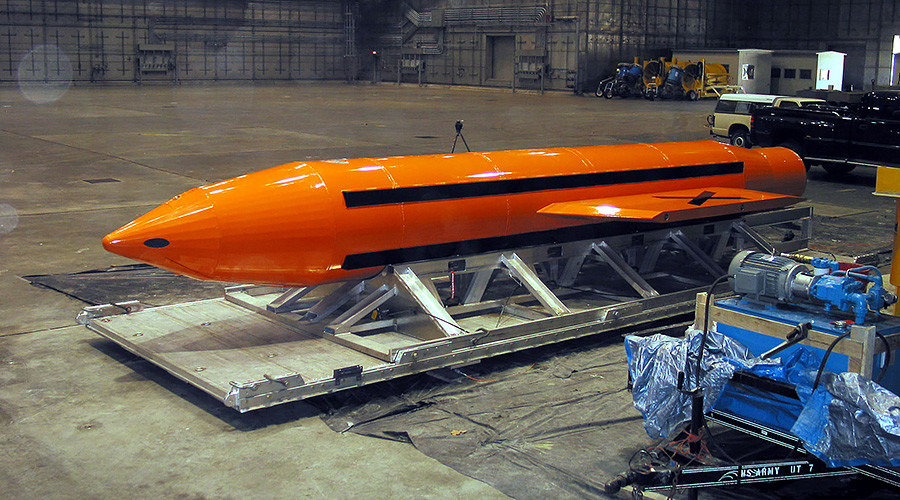 Some in Afghanistan Question US Choice to Use 22,000-pound Bomb against ISIS
