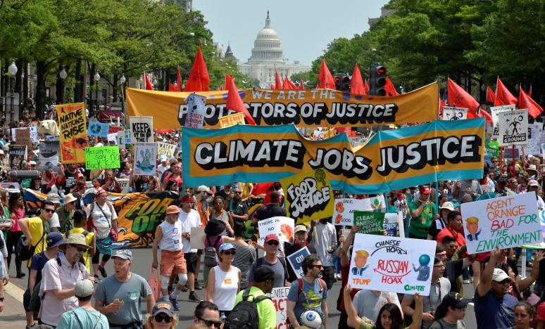 Thousands Protest Trump’s Environment Policies