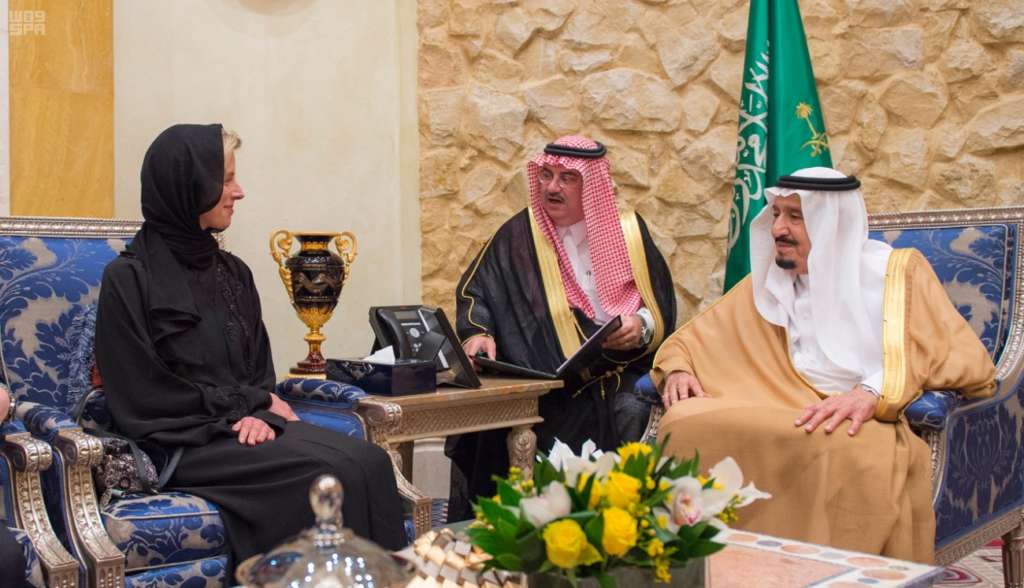 King Salman Receives Head of Saudi-British Group in British Parliament