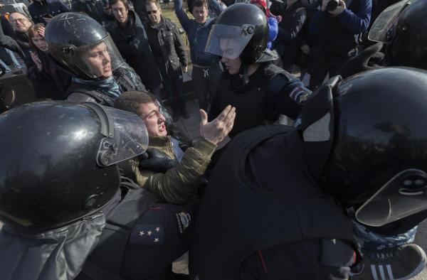 Police Detain Dozens at Opposition Rally in Moscow