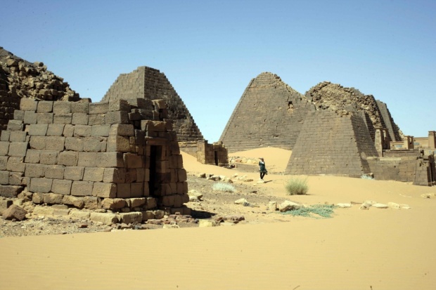 France Returns Sudanese Historic Monument Home