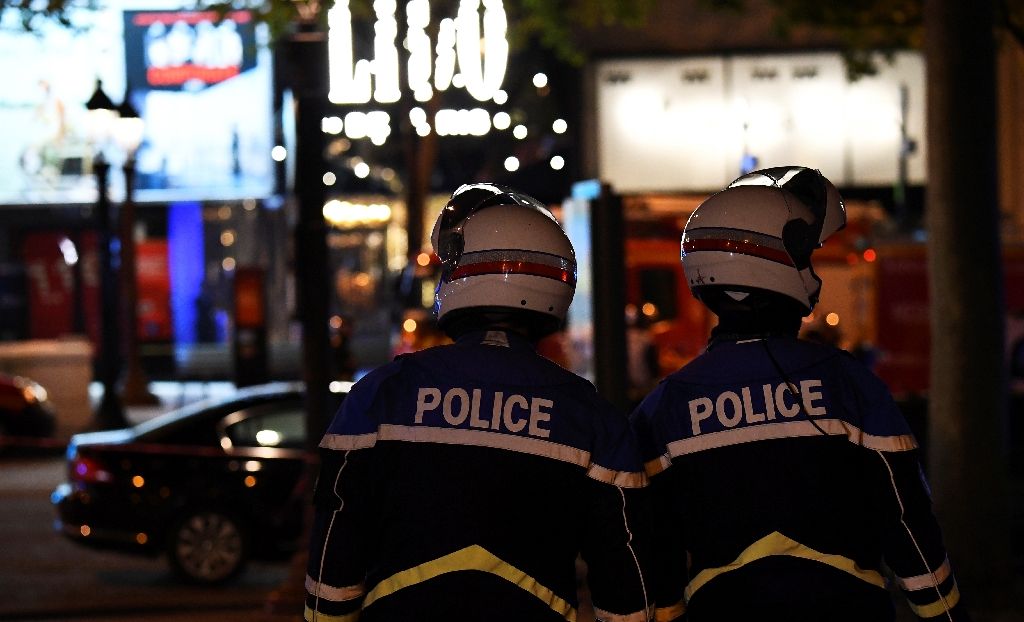 Gunman Opens Fire on Champs Elysees, French Police Officer Killed