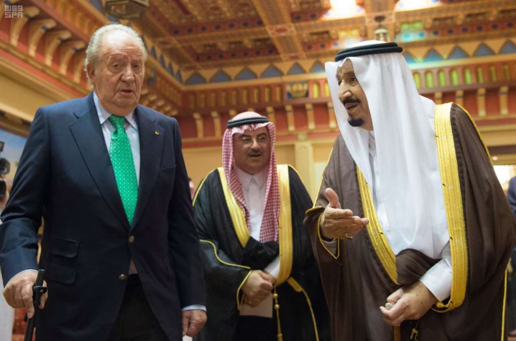Custodian of the Two Holy Mosques Receives Former Spanish Monarch