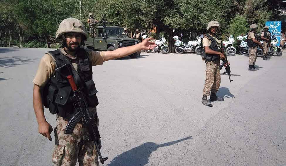 Pakistan Police Kill 10 Militants in Lahore Gunbattle