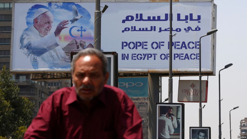 Pope Francis Meets with Sisi, Concludes Al-Azhar Peace Conference