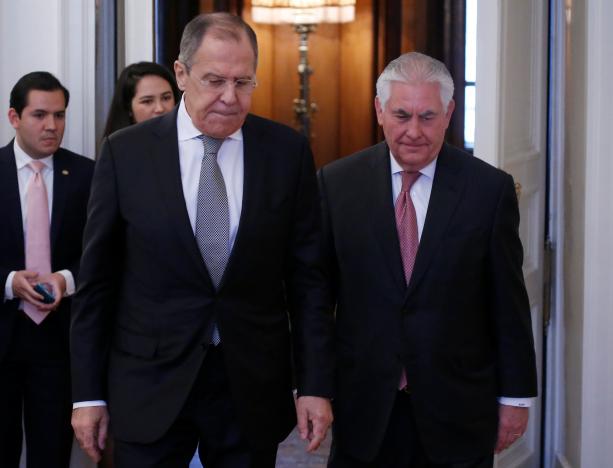 Tillerson, Lavrov Meet for Talks in Moscow following Chemical Attack in Syria