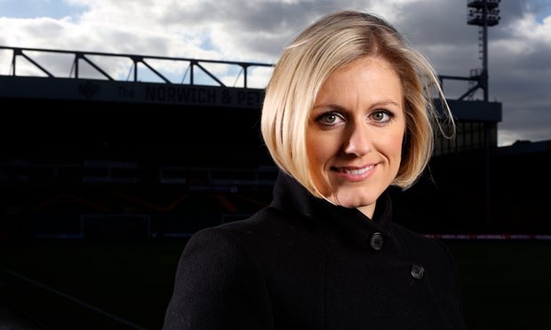 How Rebecca Lowe Went from England to Become the US’s Face of Football