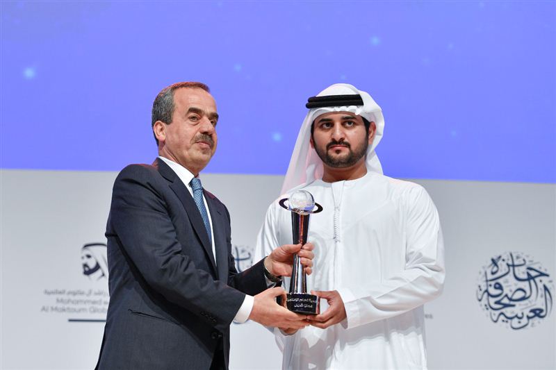 Asharq Al Awsat EIC Awarded Media Personality of the Year at Dubai’s Arab Media Forum