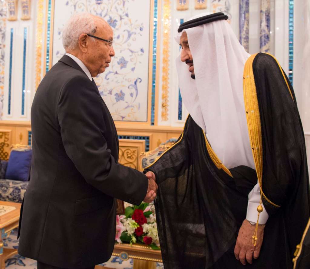 King Salman Invites Arab Leaders to Participate in Arab, Islamic and US Summit