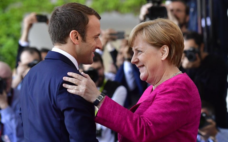 Macron, Merkel Draw up Plan to Save Europe