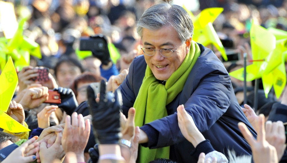 Favorite in South Korea’s Presidential Race Seeks Reconciliation with Pyongyang