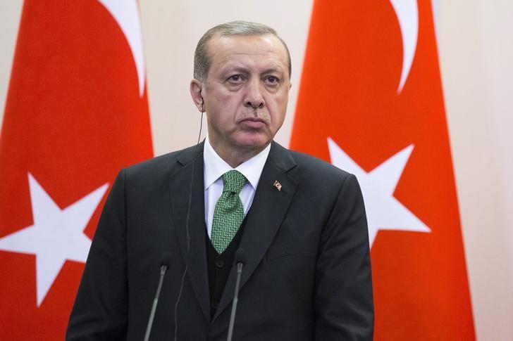 Erdogan Hopes US ‘Immediately’ Reverses Decision to Arm YPG Fighters in Syria