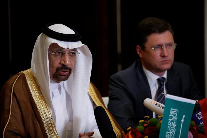 Saudi Arabia, Russia Agree on Extending Oil Cuts Until March 2018