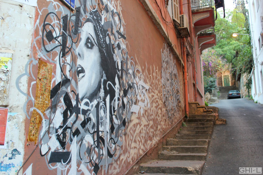 Fairouz Honored with Huge Graffiti in Beirut