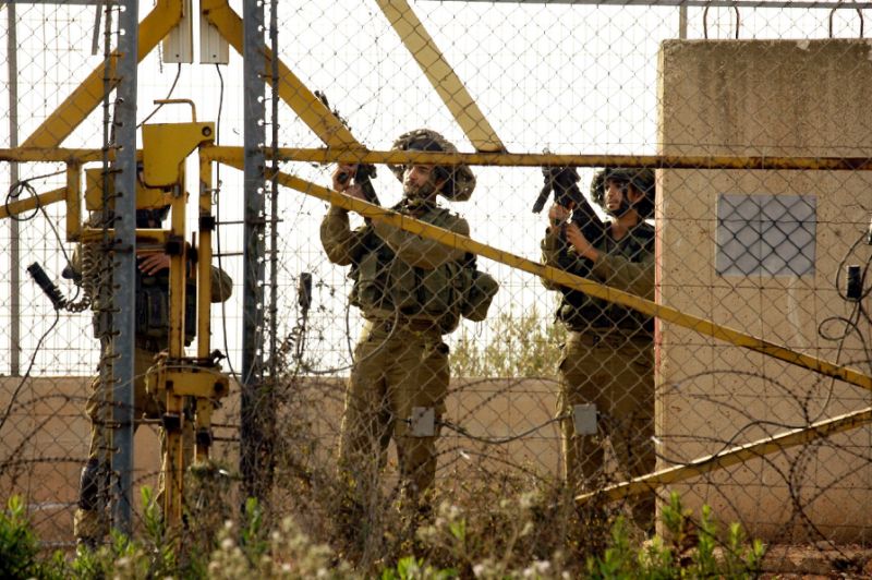 Israel to Construct 7-Meter High Wall along Lebanon Border