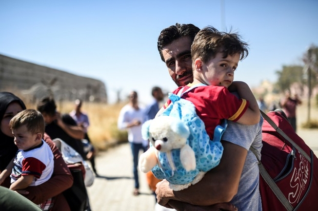 Raqqa Residents in Turkey Demand Safe Passage for City’s Civilians