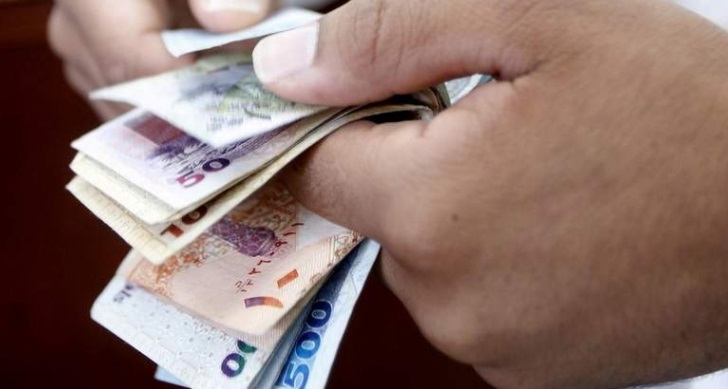 Saudi Arabia, UAE Suspend some Bank Deals with Qatar