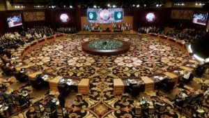 Arab leaders attend the 28th Ordinary Summit of the Arab League in the Jordanian city of Sweimeh on March 29, 2017.