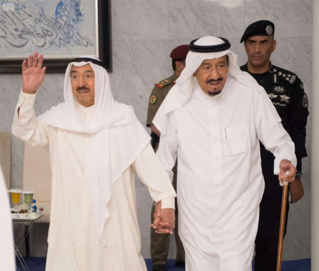 Custodian of Two Holy Mosques, Kuwaiti Emir Discuss Latest Regional Developments