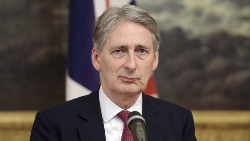 Hammond Acknowledges Govt. Difference: UK Will Pay Brexit Debts