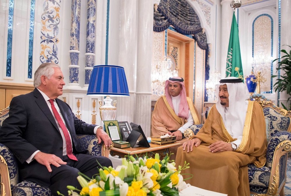 Saudi King Salman Receives Tillerson in Jeddah