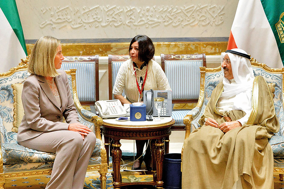 Mogherini in Kuwait to Discuss Qatar Crisis