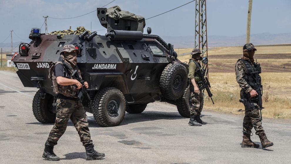 Kurdish Militants Kill 2 Turkish Ruling Party Officials