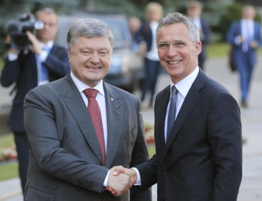 Kiev Pledges Reform for NATO Roadmap as US Urges Russia to Ease Tensions in Ukraine