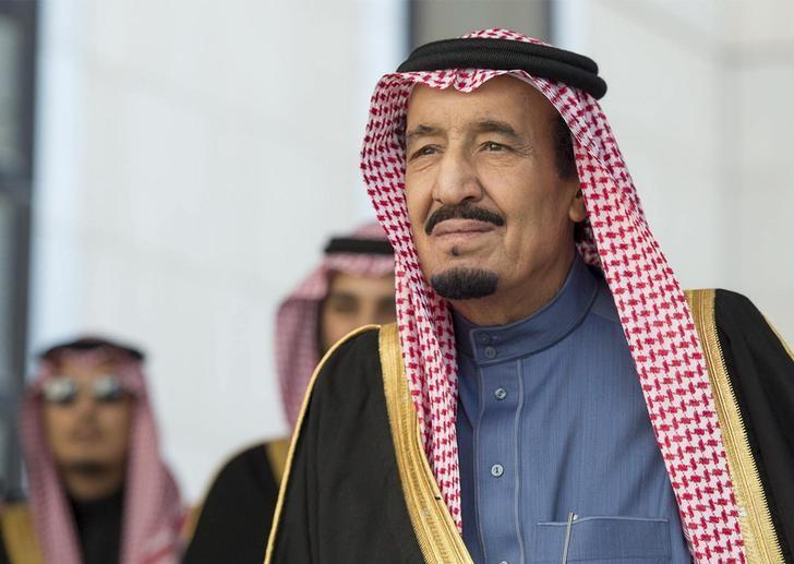 King Salman Receives Phone Call from US President