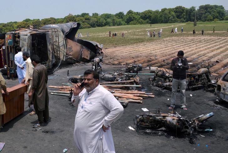 Pakistan Investigates Shell Contractor over Oil Tank Explosion
