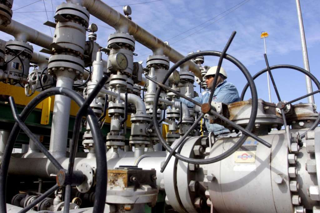 OPEC Invites Iraq, the UAE to Vienna this Month