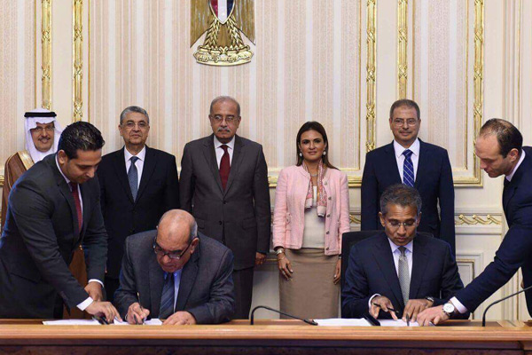 Saudi ACWA Power Signs $190 Mln Worth Solar Projects in Egypt