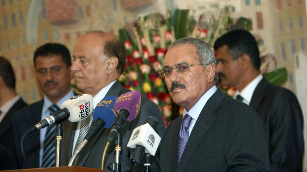 Saleh Protests against Houthi Management, Hints at Ending Partnership