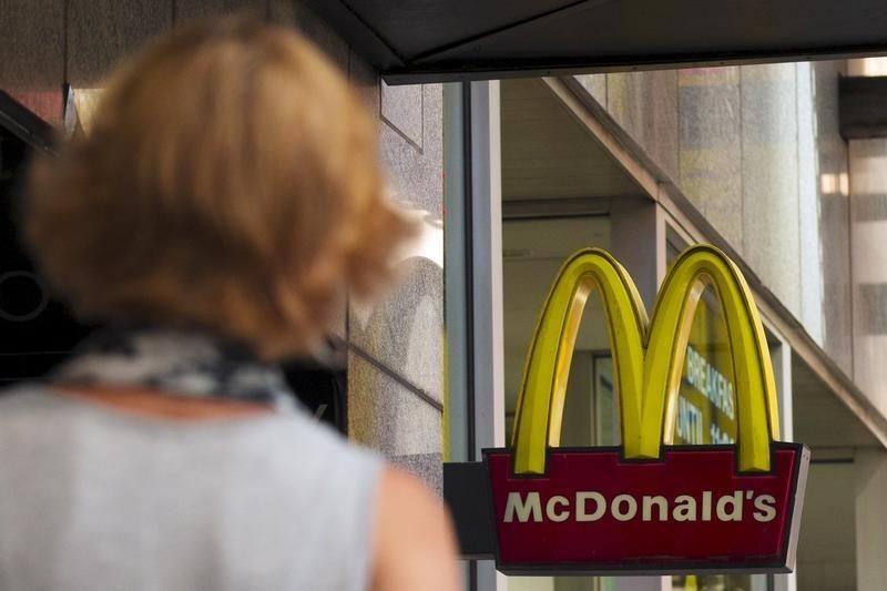 McDonalds to Globally Roll Back Use of Antibiotics in Chicken Products