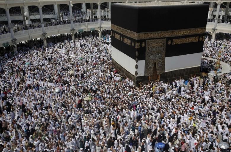 Qatar Bans its Pilgrims, Saudi Arabia Welcomes them